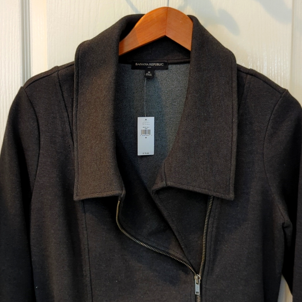 Banana Republic women's zip up jacket. Grey, medium NWT